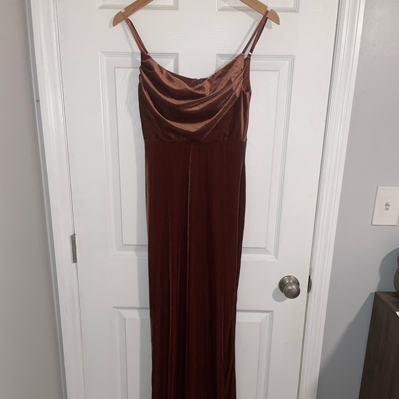 Revelry Skye Velvet Dress terracotta NEVER WORN - Picture 2 of 2